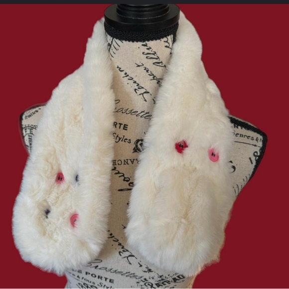 Fuzzy neck scarf/shawl accented with cute colorful buttons by Halara - Picture 7 of 8